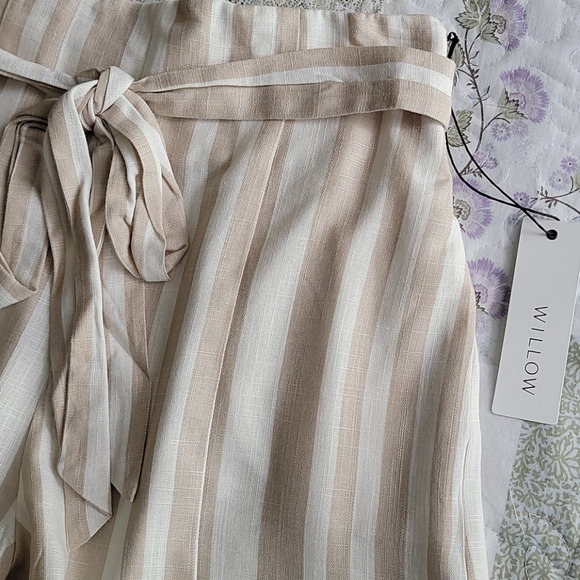 Willow Johnny Striped High Tie-Waist Linen Shorts - Picture 10 of 16